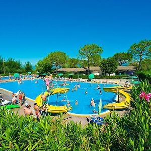 Happy Camp Mobile Homes In Camping Cisano San Vito